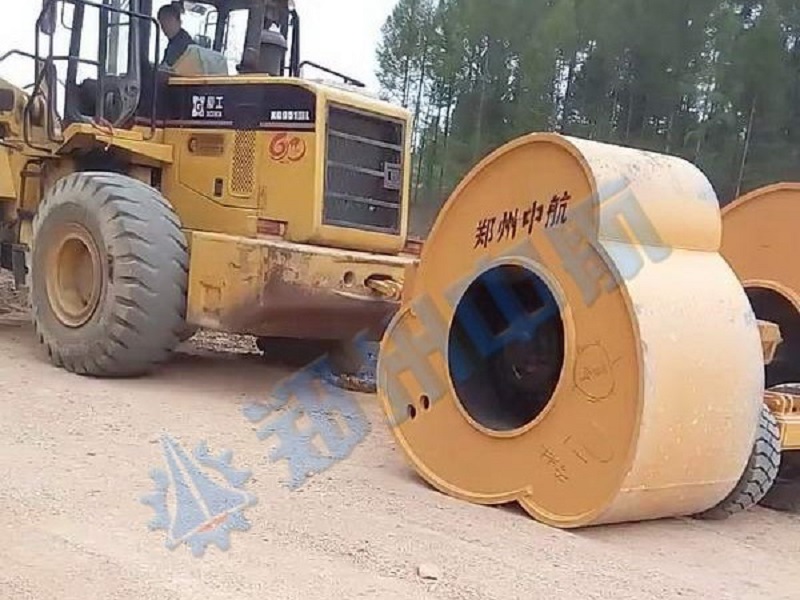 冲击压路机出租
